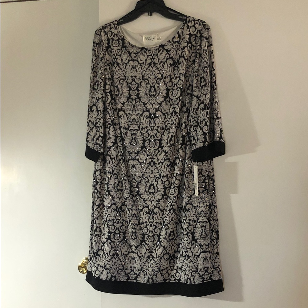 Eliza J Black and White Damask Long Sleeve Dress